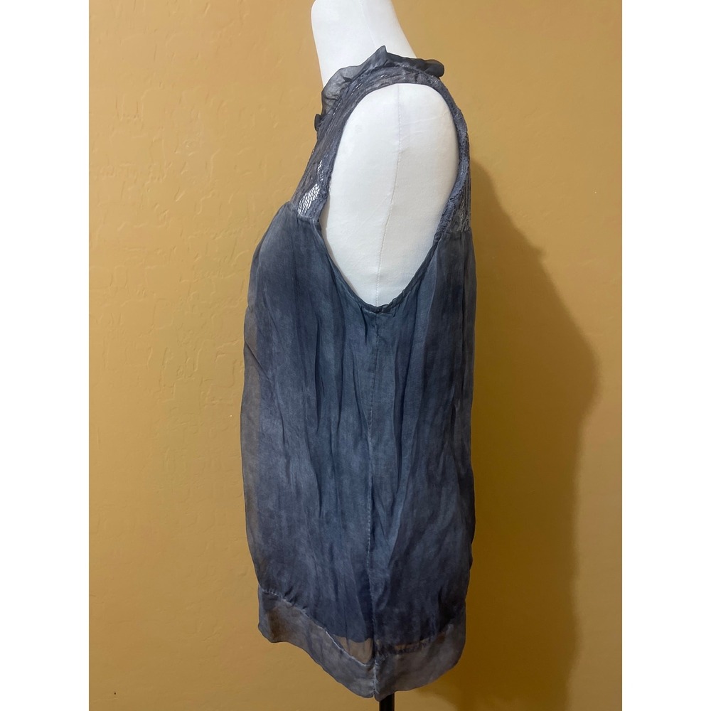 100% Silk Made in Italy Floral Lace Ruffle Neck Sleeveless Blouse Slate Blue M - Picture 3 of 6